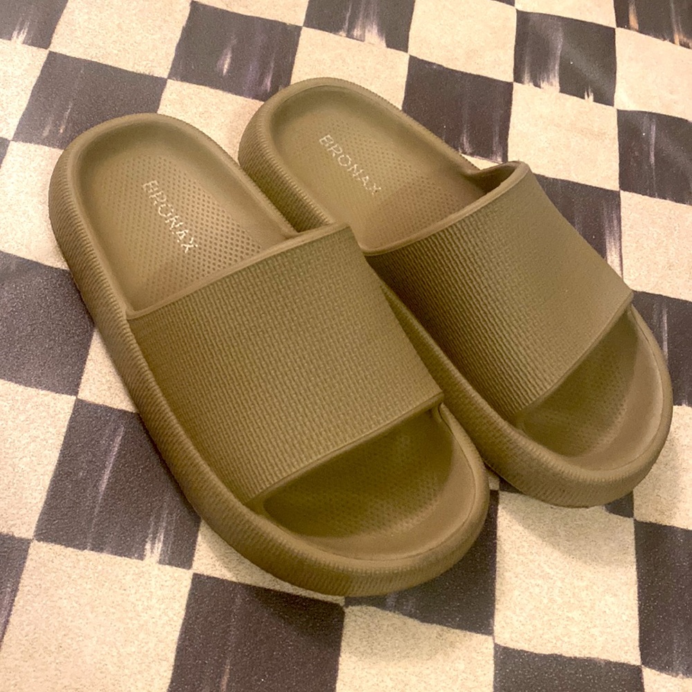 Camo green fashion sandal